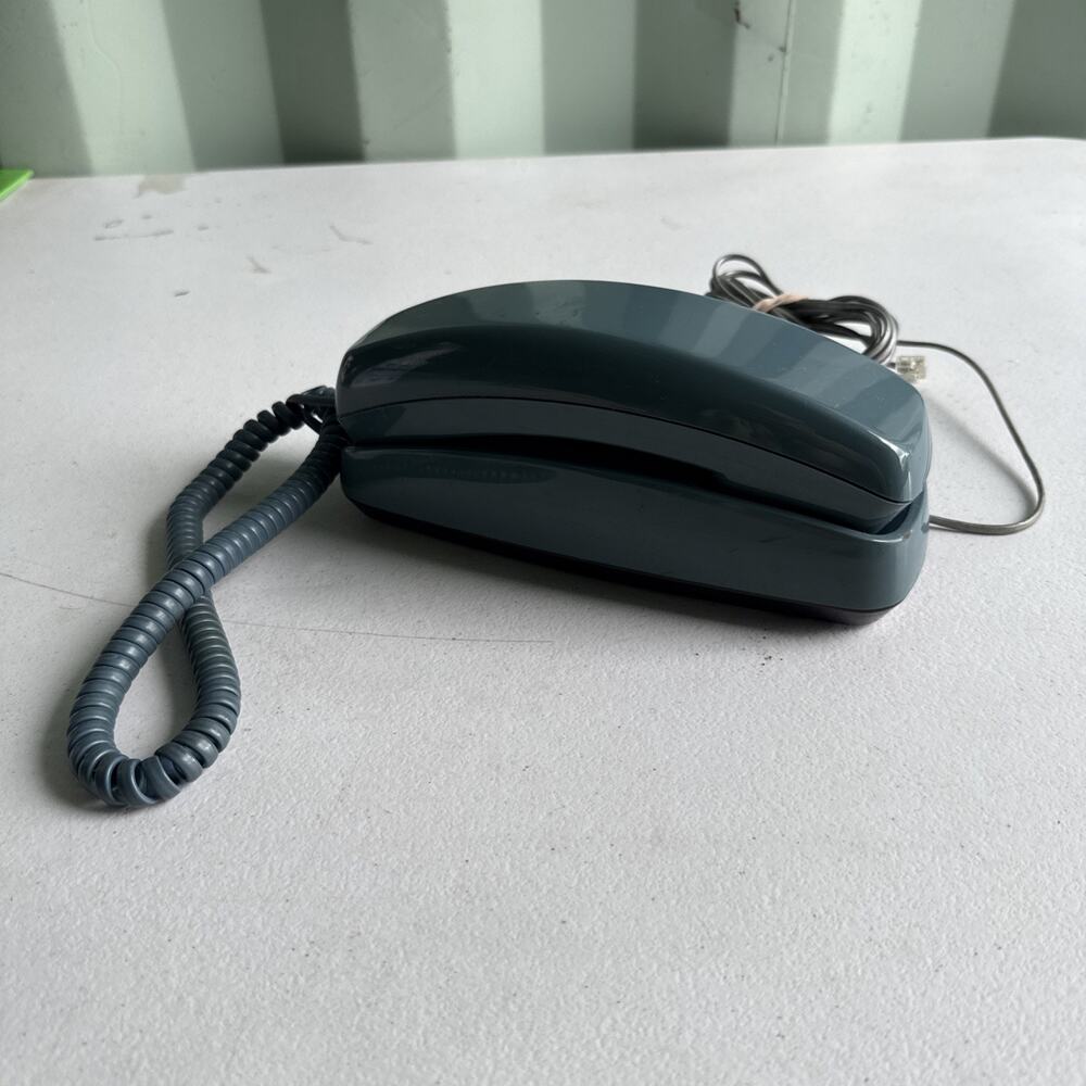 Vintage BellSouth Blue Wall Hanging Trim Line Kitchen Phone Model 475 Untested
